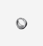 Silver 8 Ball ring by 2KWRLD featuring a glossy black and white 8 ball design on a polished band.