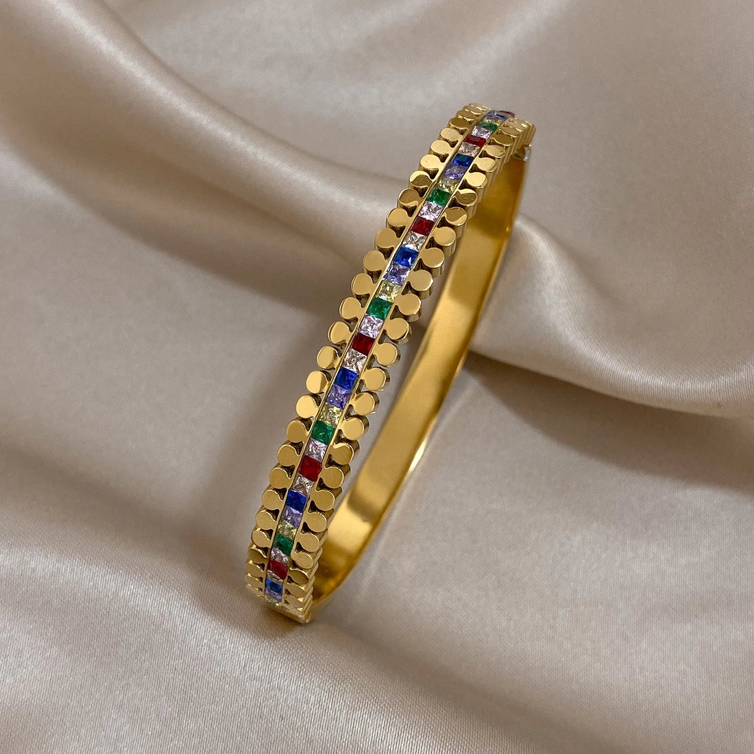 2KWRLD™ Serenity Gem Bracelet "Cubic" Gold