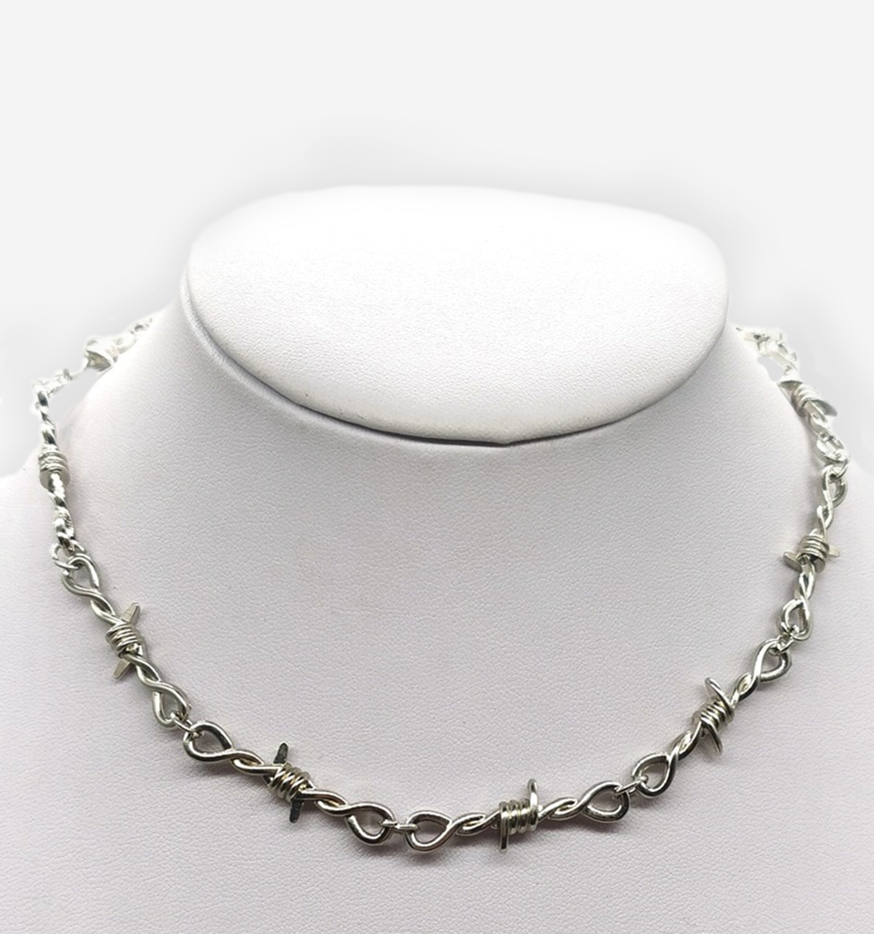 2KWRLD™ Barbed Necklace - 2K WRLD