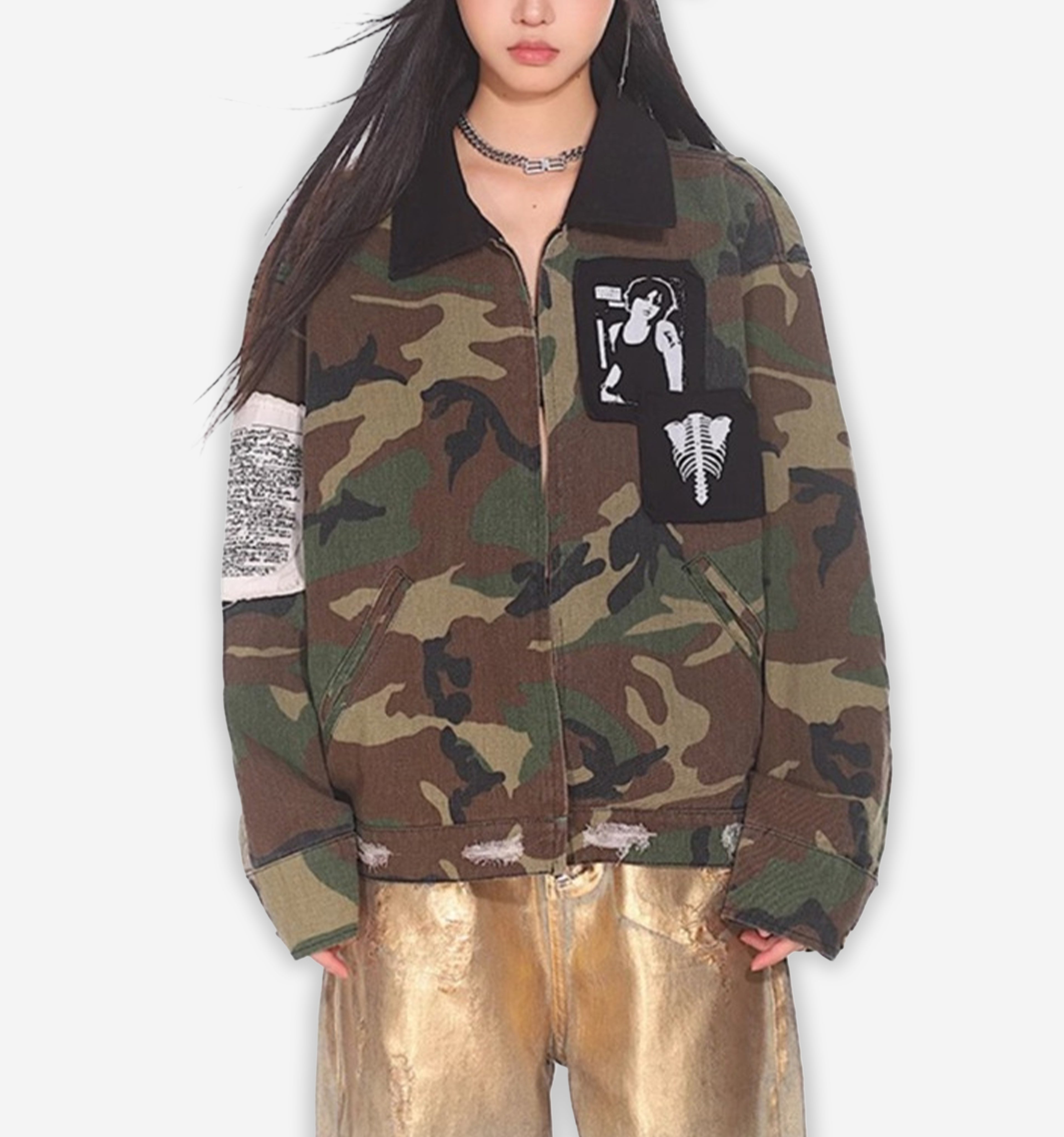 2KWRLD camo workwear jacket with durable fabric and multiple pockets, designed for outdoor and work environments.